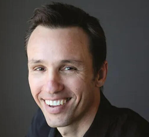 Markus Zusak Image of Contemporary Novelist, Markus Zusak, best known for his book, The Book Thief.